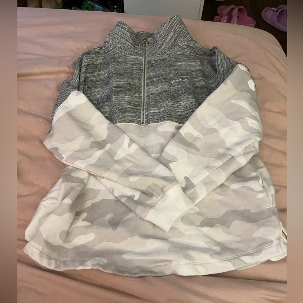 Victoria’s Secret PINK Half Zip Sweatshirt White + Grey Camo